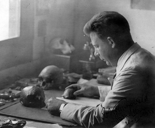 Dr. G.H.R. von Koenigswald.jpg