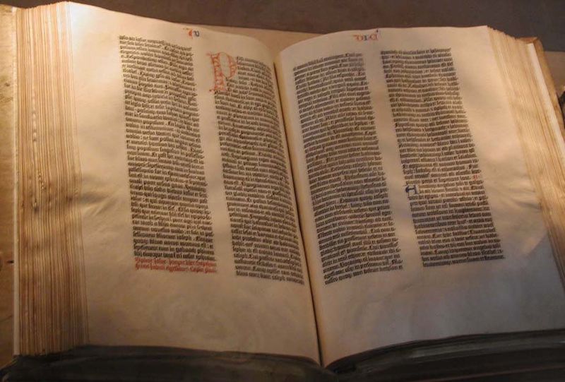 Datei:Gutenberg Bible.jpg
