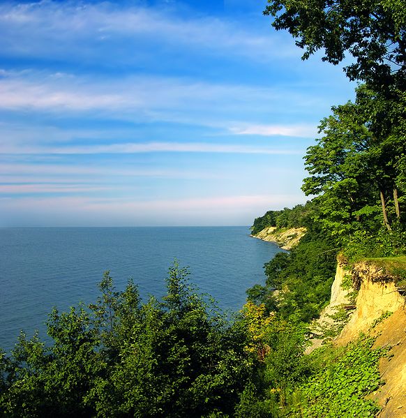 Datei:Lake Erie Land's End.jpg