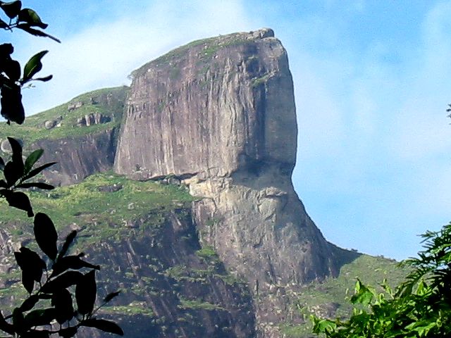 Datei:Pedra da Gavea proche.jpg