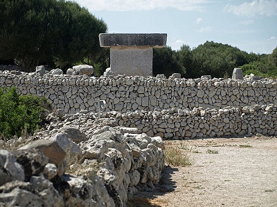 Datei:Taula de Torralba de Salord.jpg