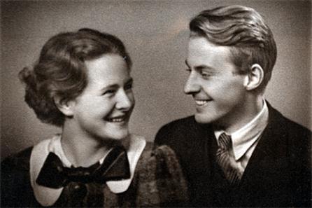 Datei:Thor-Heyerdahl-and-wife.jpg