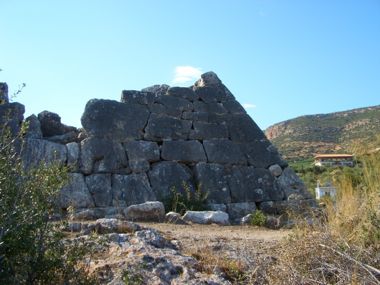 Helliniko Pyramide2.JPG
